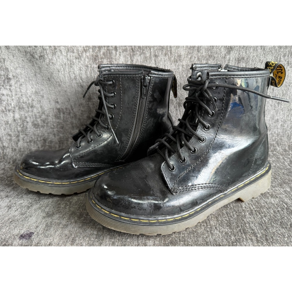Dr. Martens Delaney Black Patent Leather Ankle Combat Boots Womens 5 US / Y 4‎